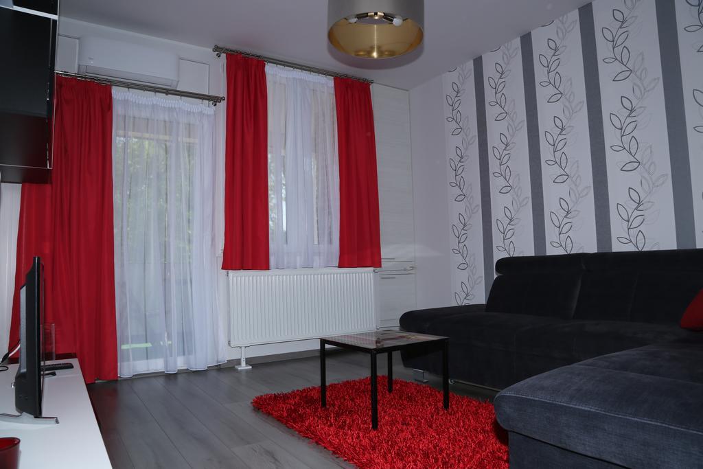 Szofi Apartman Hajduszoboszlo Exterior photo