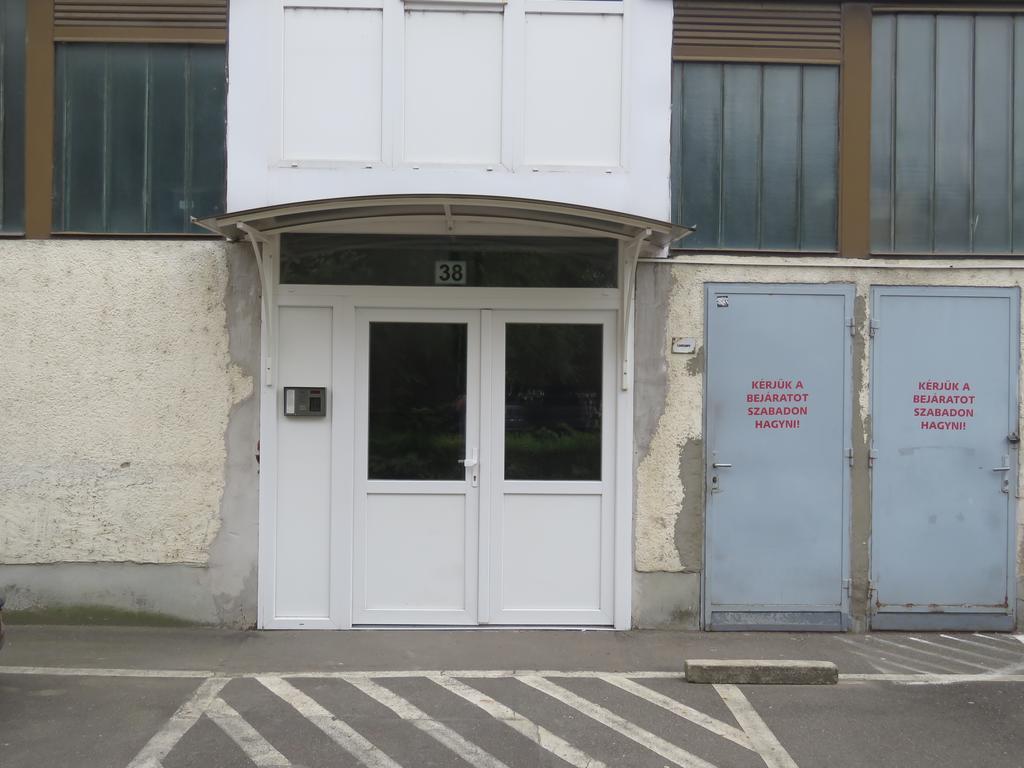 Szofi Apartman Hajduszoboszlo Exterior photo